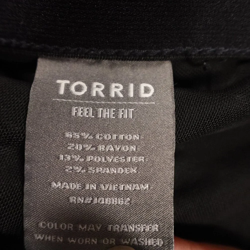 Torrid Bombshell‎ Skinny Jeans - Super Soft Dark Wash | Size 20 Short